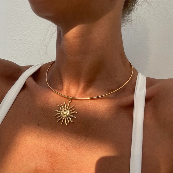 New Trendy Gold Sun Pendant Choker Necklace Statement Collar Boho Jewelry Chunky